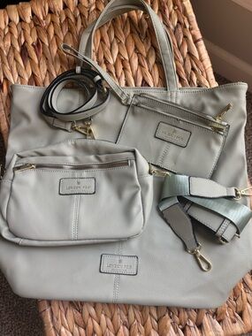 NWOT London Fog Sage Tote Bag Set Zip Closure 2 Detachable Straps